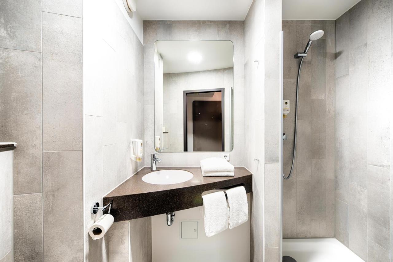 B&B Hotel Kassel-Sued エクステリア 写真